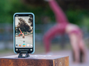 Geometrical’s Pocket Tripod in action.